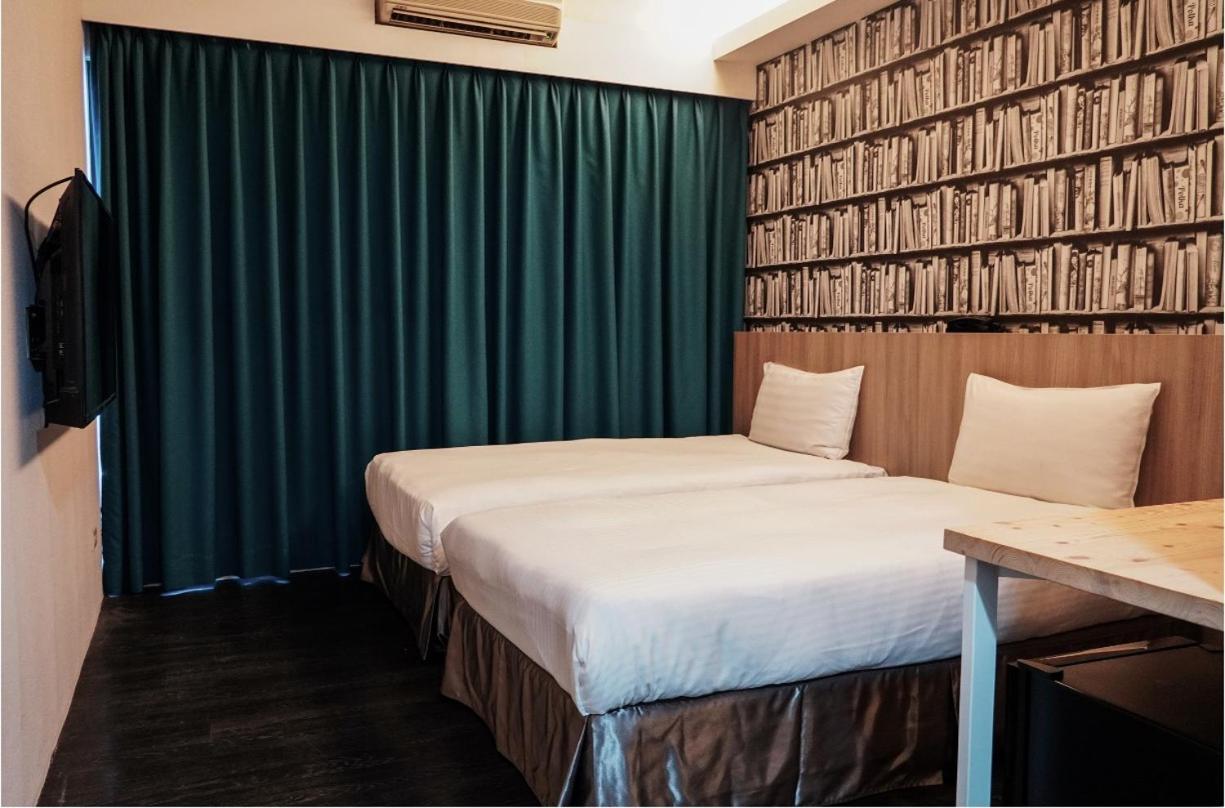 Talmud Hotel Gongyuan Ταϊχούνγκ Δωμάτιο φωτογραφία