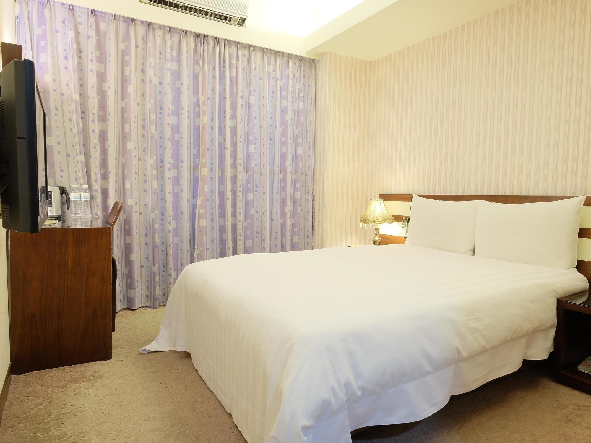 Talmud Hotel Gongyuan Ταϊχούνγκ Εξωτερικό φωτογραφία