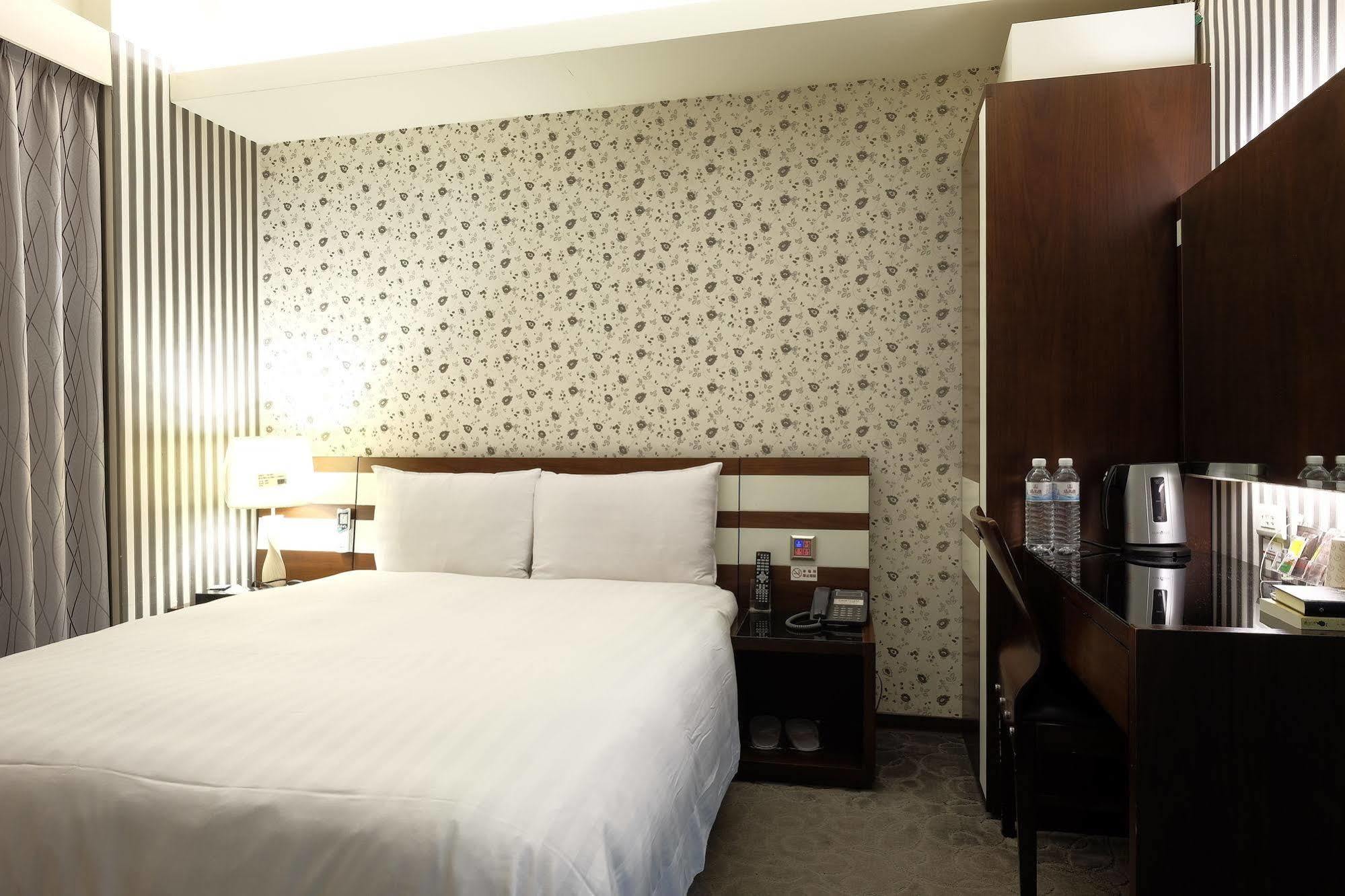 Talmud Hotel Gongyuan Ταϊχούνγκ Εξωτερικό φωτογραφία