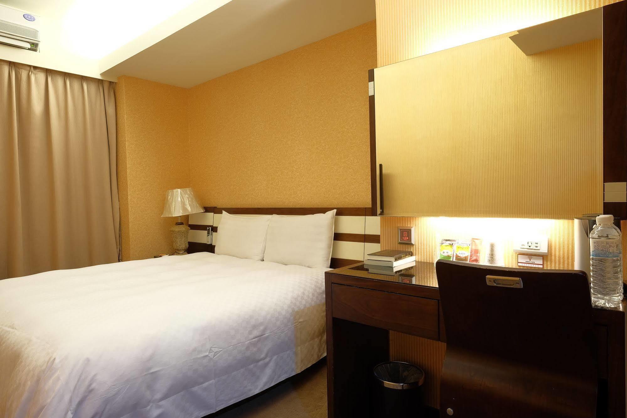 Talmud Hotel Gongyuan Ταϊχούνγκ Εξωτερικό φωτογραφία